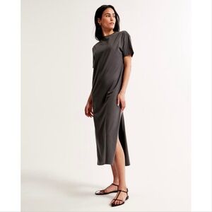 Abercrombie & Fitch T-Shirt Maxi Dress in Dark Gray